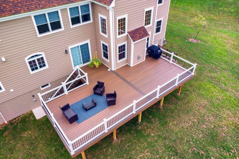 Reasons Decks Are Ideal for Hosts of Meals and Other Outdoor Events