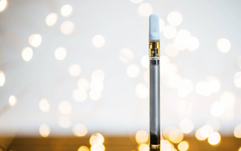 The Best THC Vape Pens for Teens: Customizing Your Cannabis Experience
