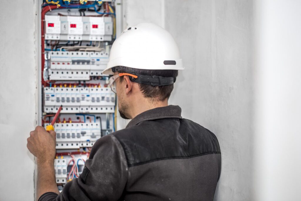 electrician apprentice
